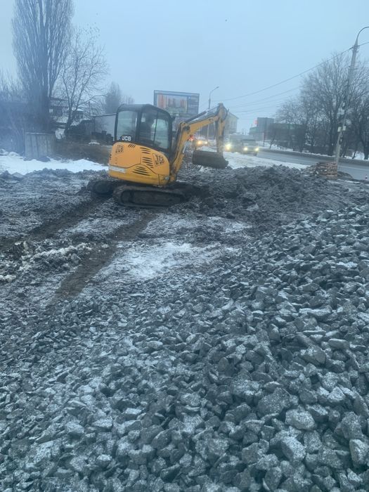 Мінескаватор послуги оренда