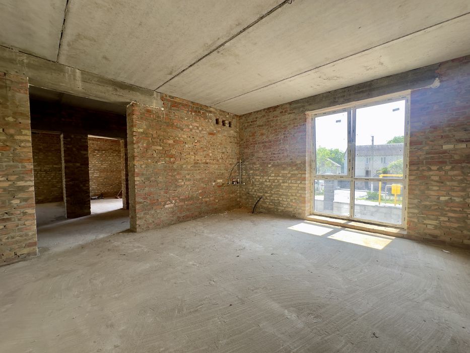 ПРОДАЖ котеджу з просторою ділянкою 4,5 сот