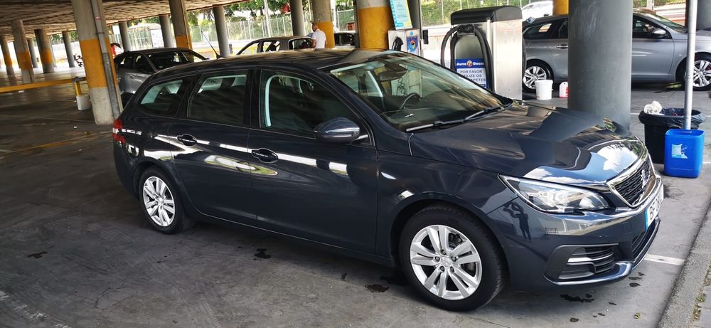 Peugeot 308 em bom estado