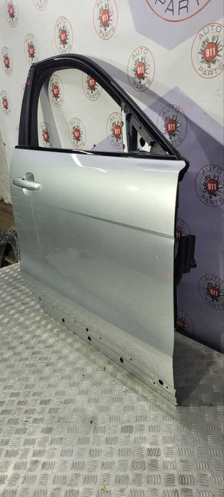 Передні праві двері на Jaguar F-Pace 2017-2023 оригінал