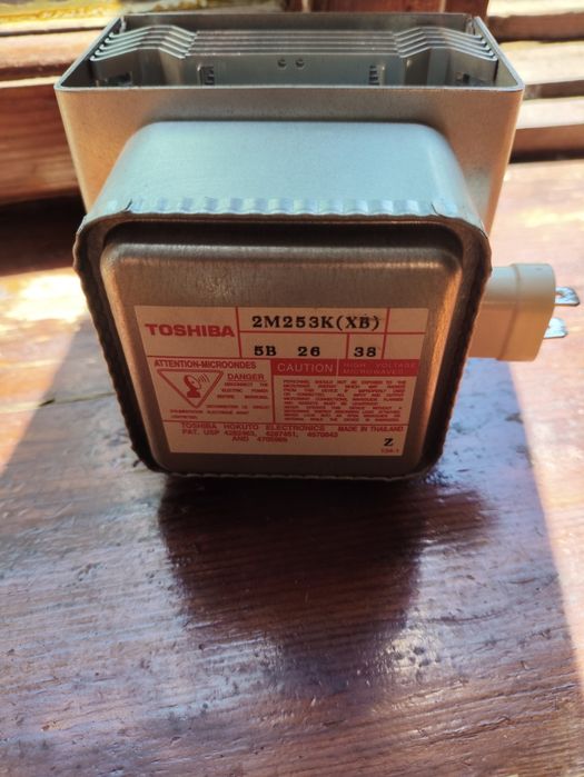 Магнитрон TOSHIBA 2M253K(XB) от микроволновки C4-line, модель C4-MW900-25DCG