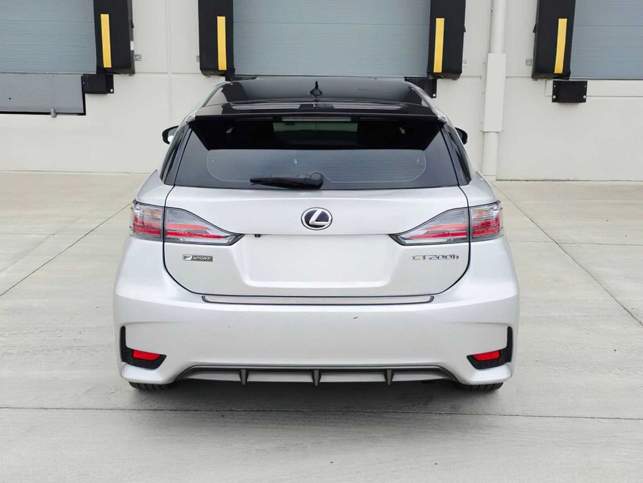 Lexus CT 200h      2017