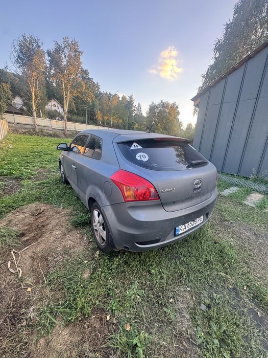 Низ ринка* Кіа Ceeʼd 1.6 benz/gaz* avtomat