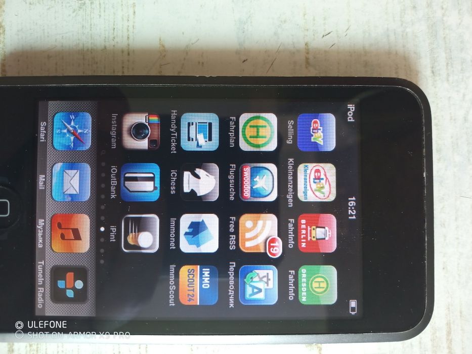 Ipod touch 1g 32gb +hi-res навушники Fiio