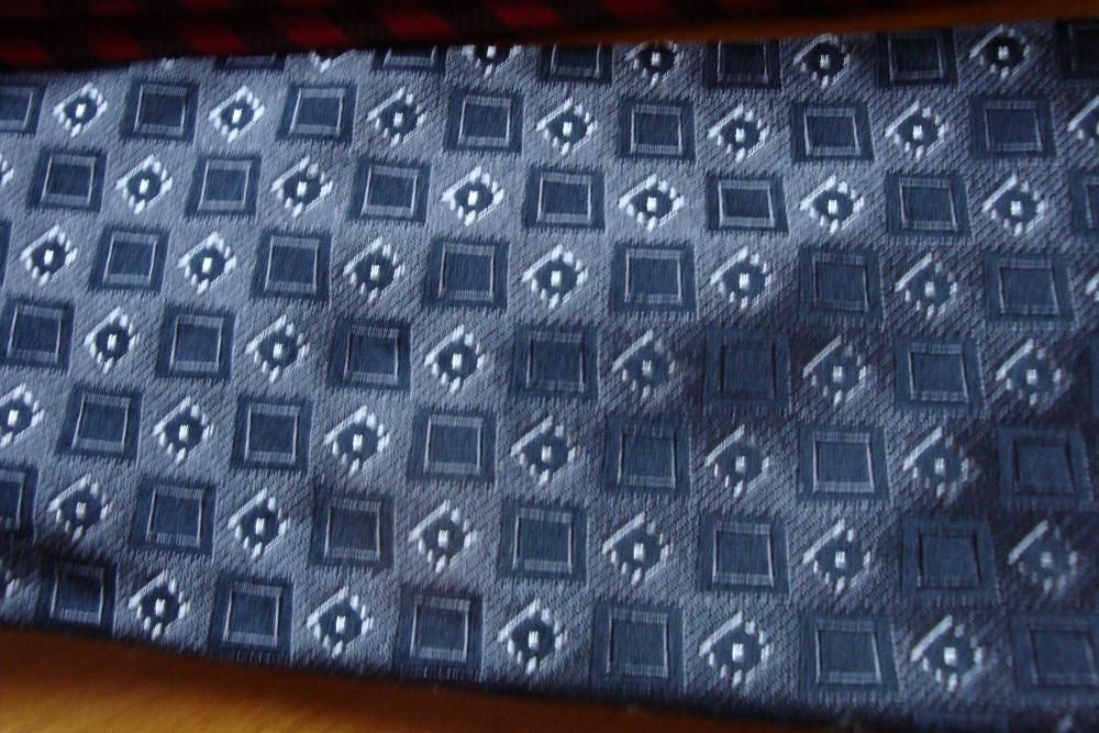 Krawat marki ZARA nowe