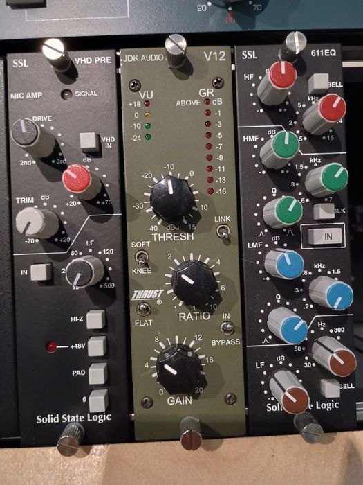 Api, jdk audio V12 (kompresor audio)