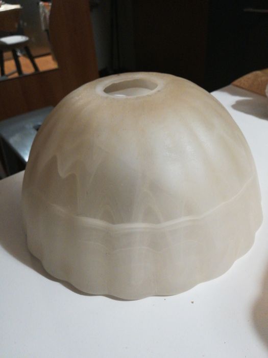 Klosz żyrandol kremowy