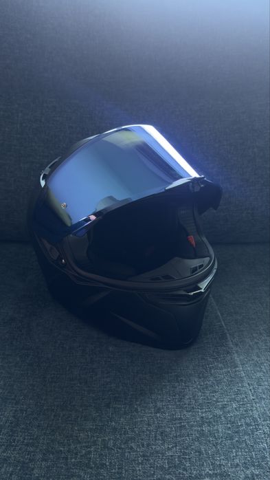 Capacete kyt tt revo