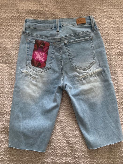 Продаю шорты джинсовые женские