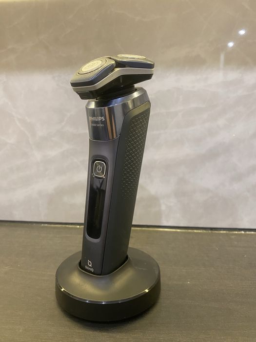Електробритва PHILIPS Series 7000