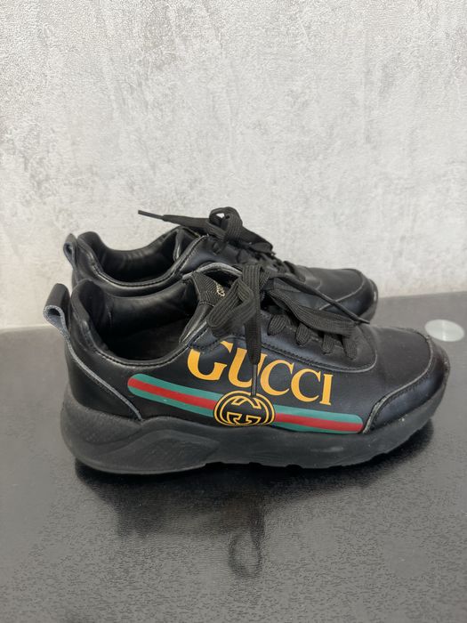 Продам кросівки Gucci