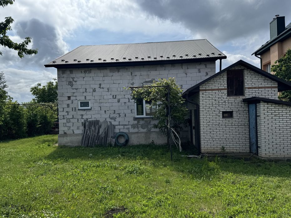 Продаж будинку  біля м.Тернопіль