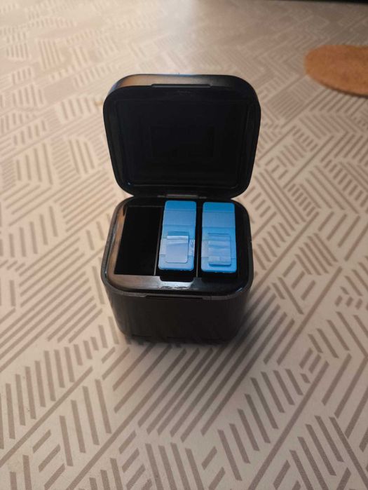 Telesin Charger + 2 GoPro Batteries (HERO9/10/11/12)64286174026369123