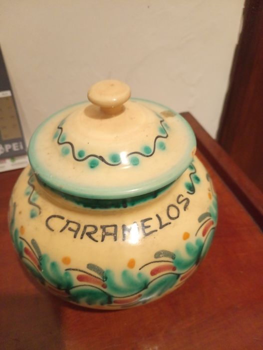 Terrina de cerâmica artesanal - caramelos - antiga	vintage*