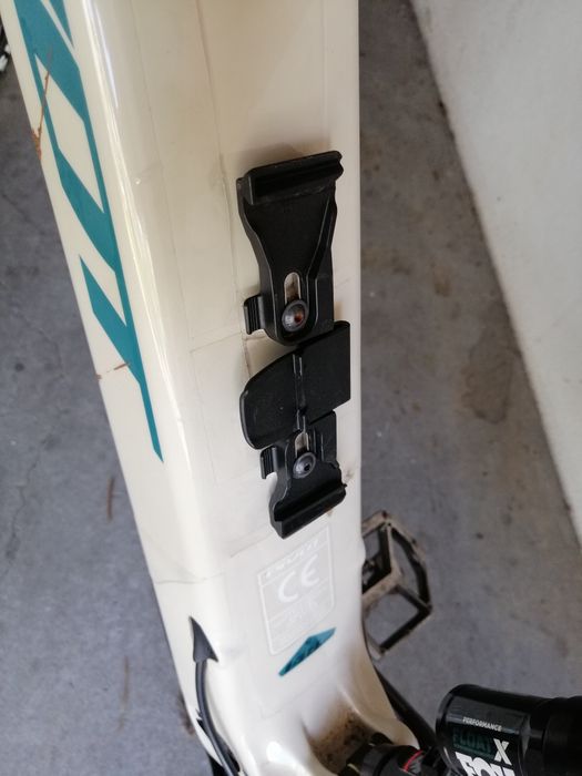 E-bike Pivot shuttle AM