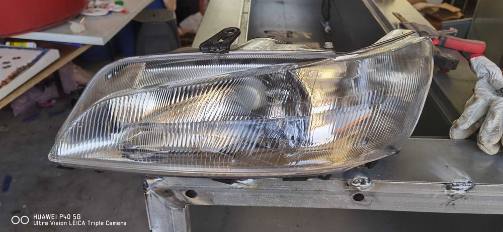 Farol peugeot 306