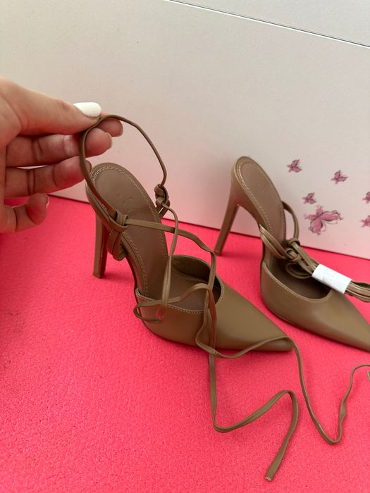 Жіночі стильні босоніжки asos Desion