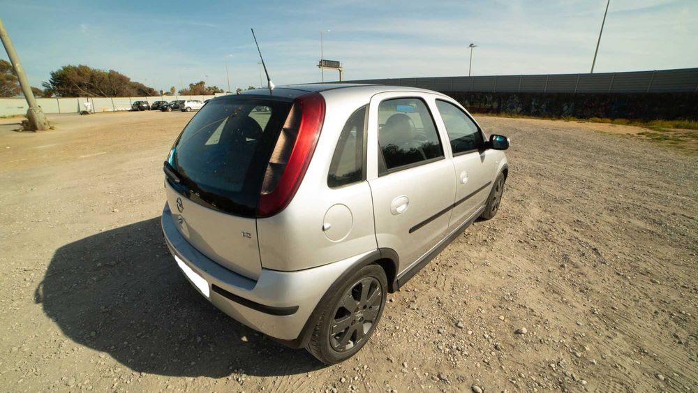 Opel Corsa 1.2 16V