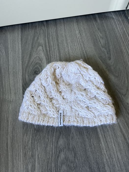 Вязана шапка Salomon