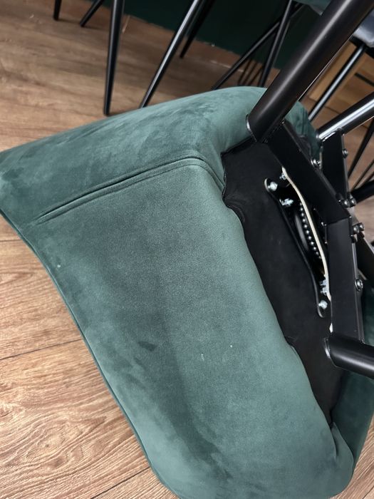 Welurowe tapicerowane krzesło do jadalni kuchni salonu obrotowe SIGNAL