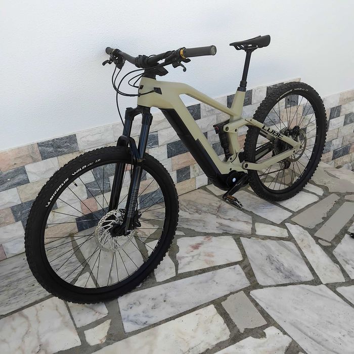 Cube Stereo Hybrid 140 HPC Race Carbon