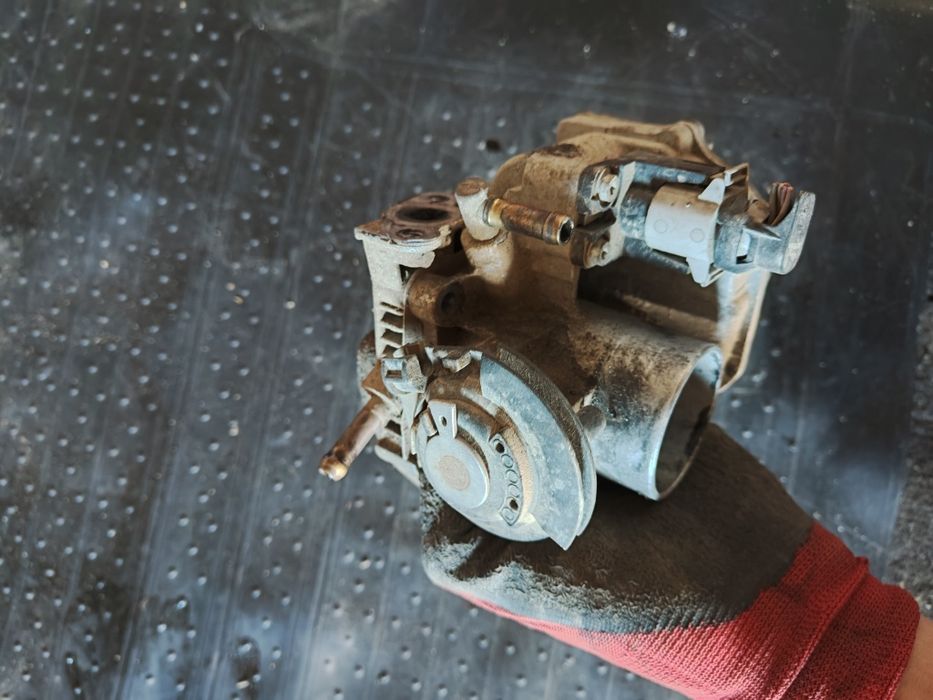 Przepustnica volkswagen golf 4 audi a3 Seat Leon benzyna tolego golf 3