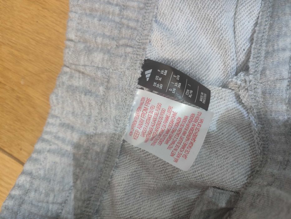 NOWE Z METKĄ Spodnie młodzieżowe dresy adidas cargo