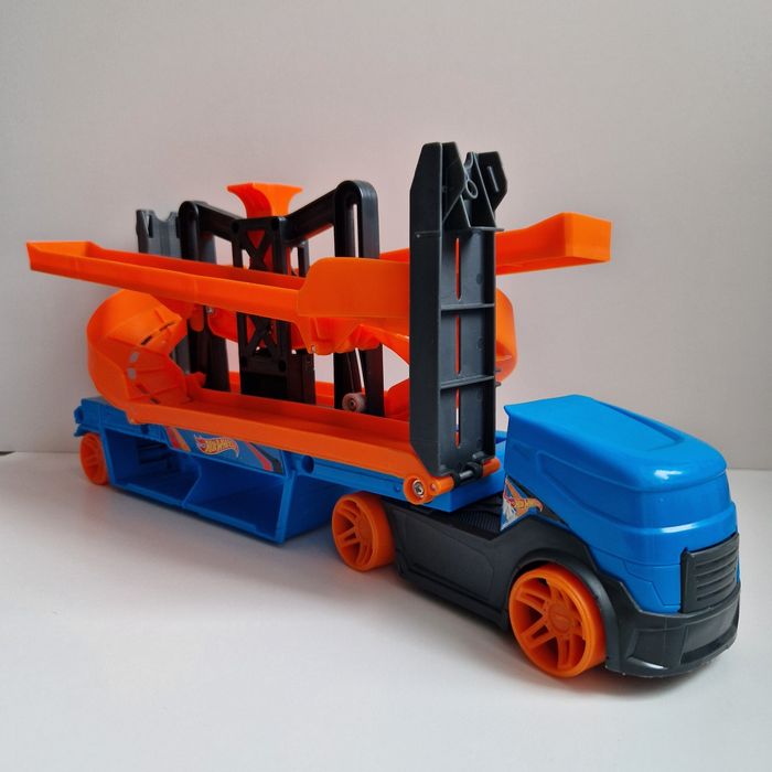 Hot Wheels Хот Вілс Автовоз Транспортер Крутий спуск City Lift & Launc