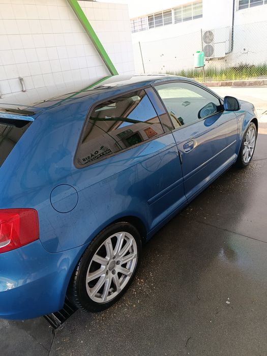 Audi A3 8p 1.6 Azul foto 3