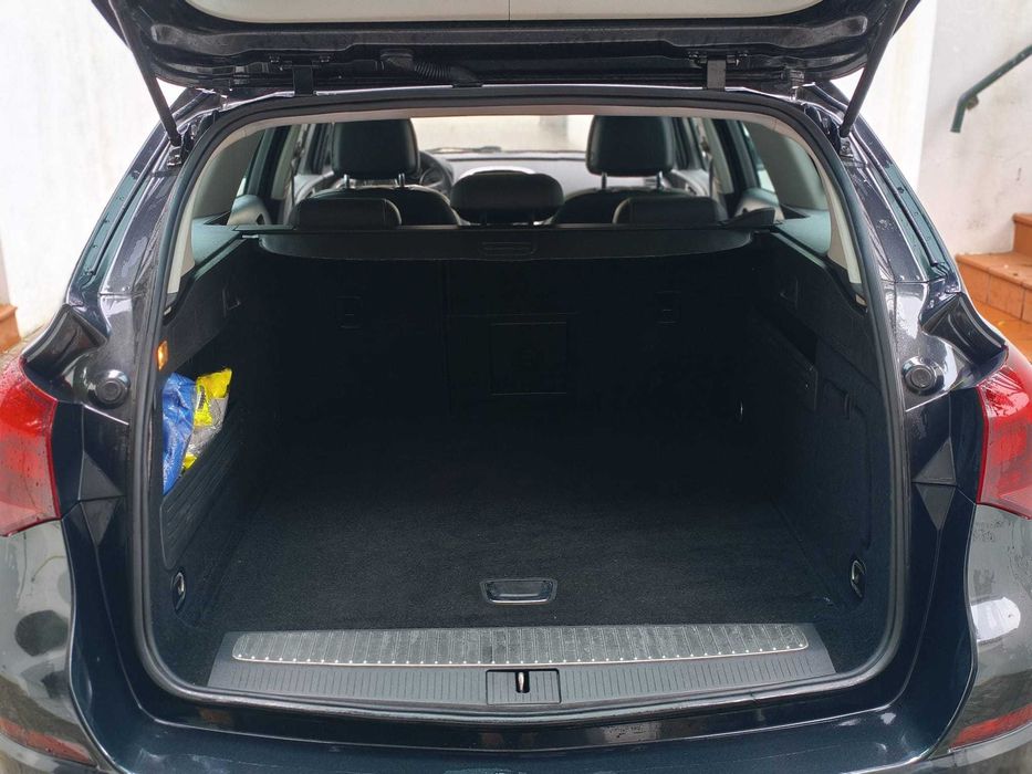 Opel Astra J 1.7 CDTI - 2012