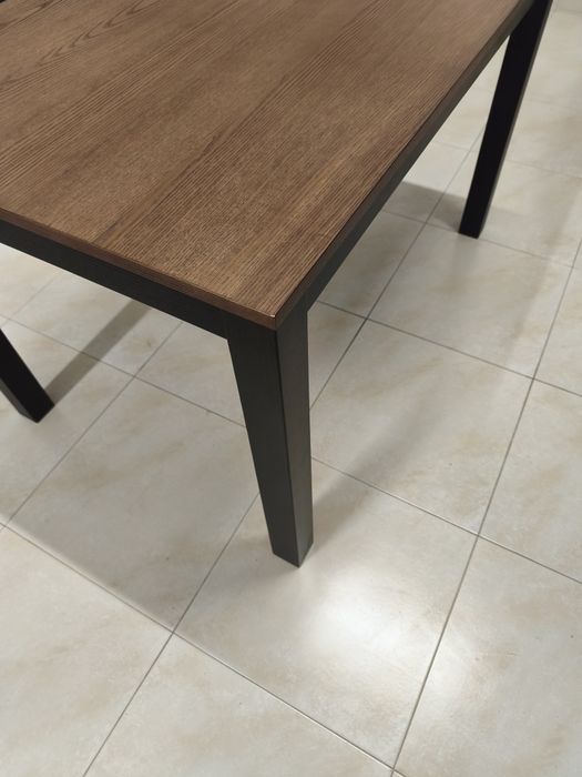Mesa fixa modelo alhult ikea