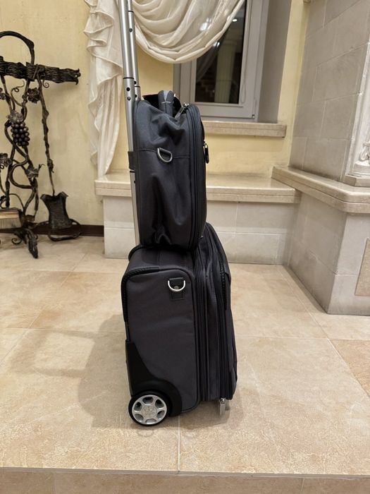 American tourister маленька валіза