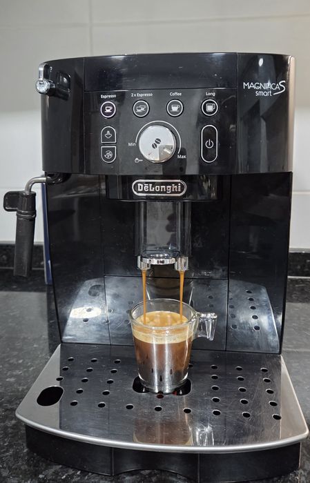 Máquina Delonghi DL ECAM230.13.B