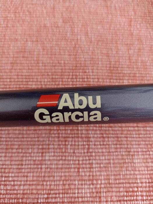 Cana de pesca em carbono para barco.barco