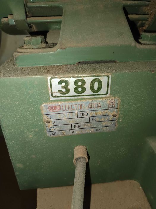 Lixadeira de disco e cinta DGL 150