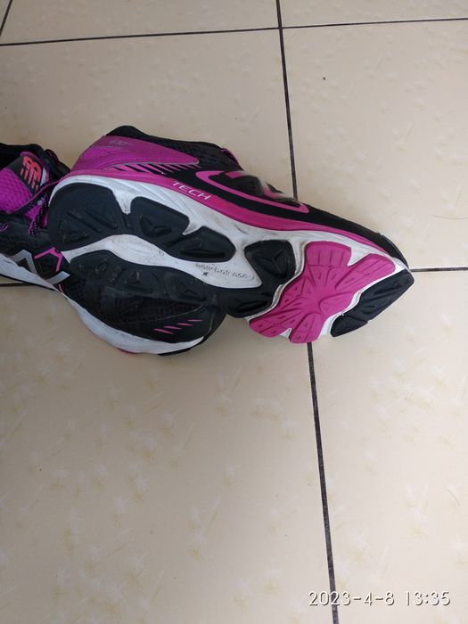 Кросівки Newbalance