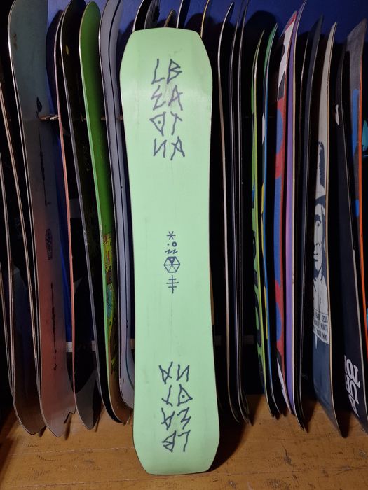 Deska snowboardowa Bataleon Disaster 154 cm snowboard