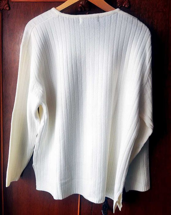 Sweter damski biały akryl