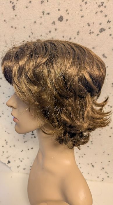 Peruka Krótkie włosy