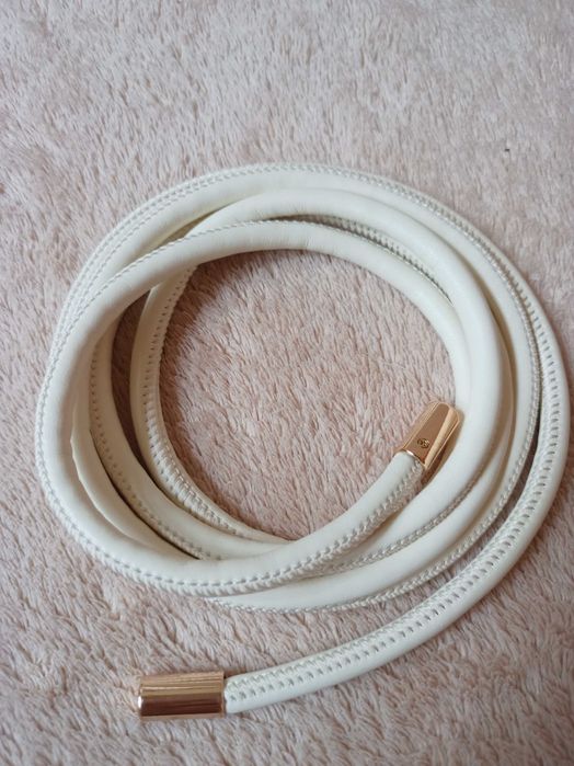 Щільний пояс шнурок, пояс мотузка, веревка, пасок, кнут. є кольори