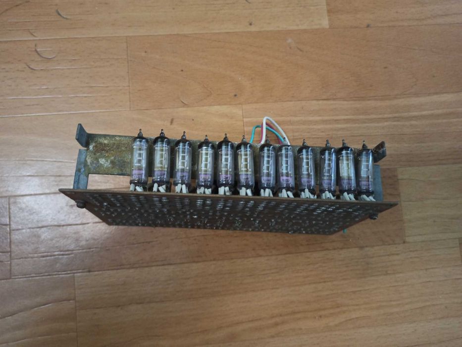 Транзистор кремнієвий 2Т803А КТ803А радіатором пара олх дос: 120 грн ...