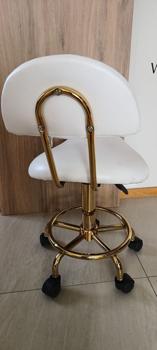 Taboret kosmetyczny siodło krzesło z oparciem biały