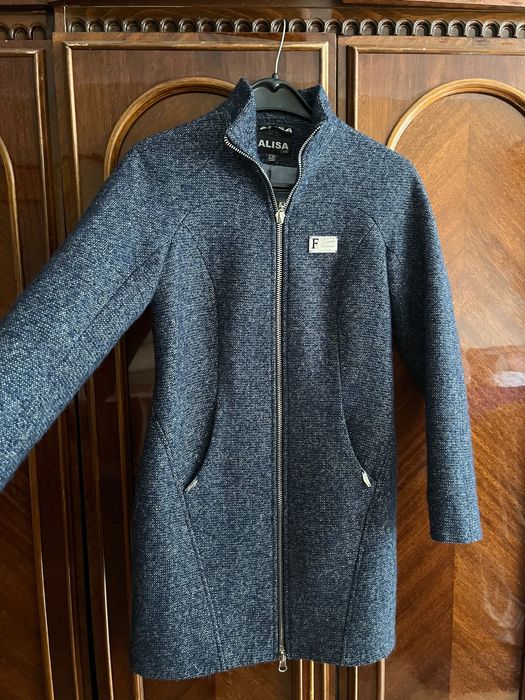 Демісезонне пальто