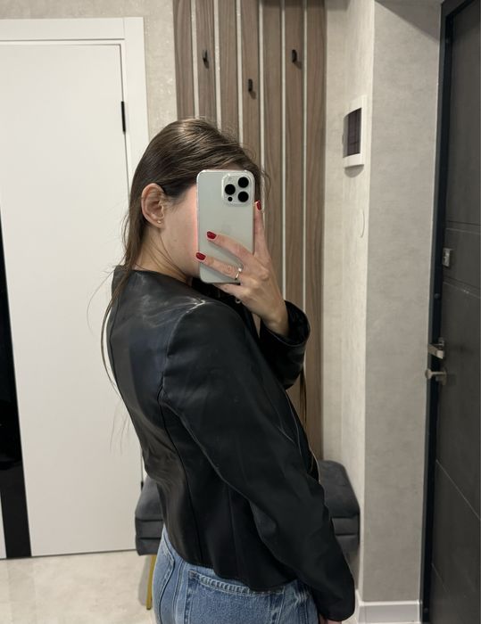 Шкіряна куртка