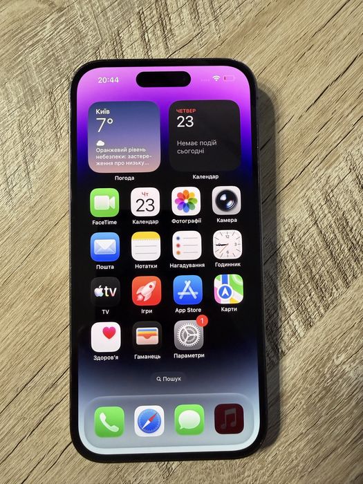 Продам айфон 14 про