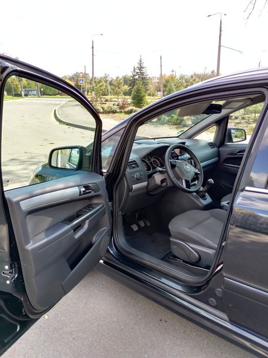 Opel ZAFIRA B, 1.8 бензин, 2012р., щойно з Німеччини.
