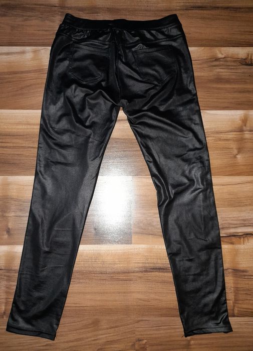 Legginsy Czarne połyskujące rozm. M/L