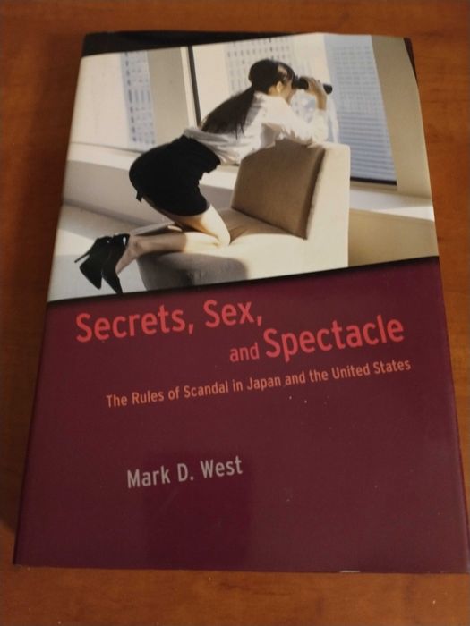 Vários livros de ciências sociais (sociologia, comunicação, etc)