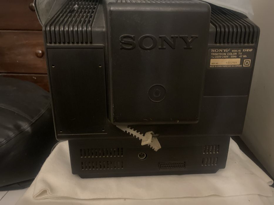 Televisão SONY preto