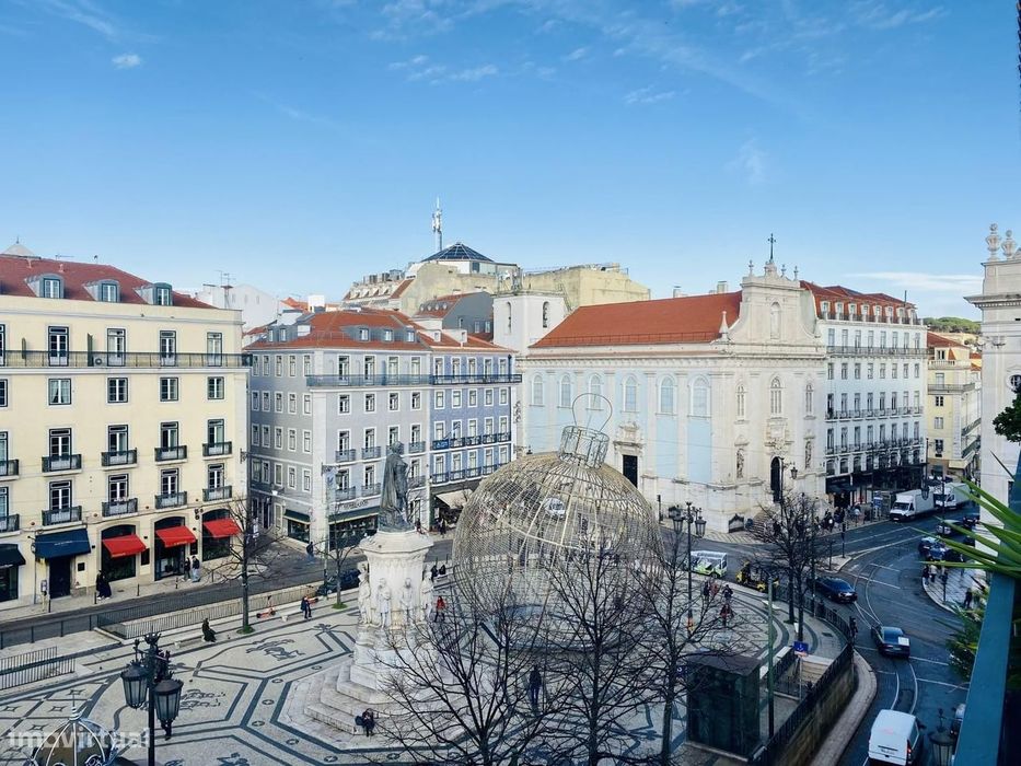 Duplex T3 com vista, Chiado, Lisboa